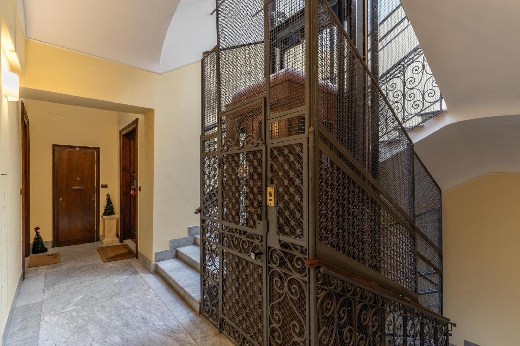 Guest House Cavour 278 โรม ภายนอก รูปภาพ