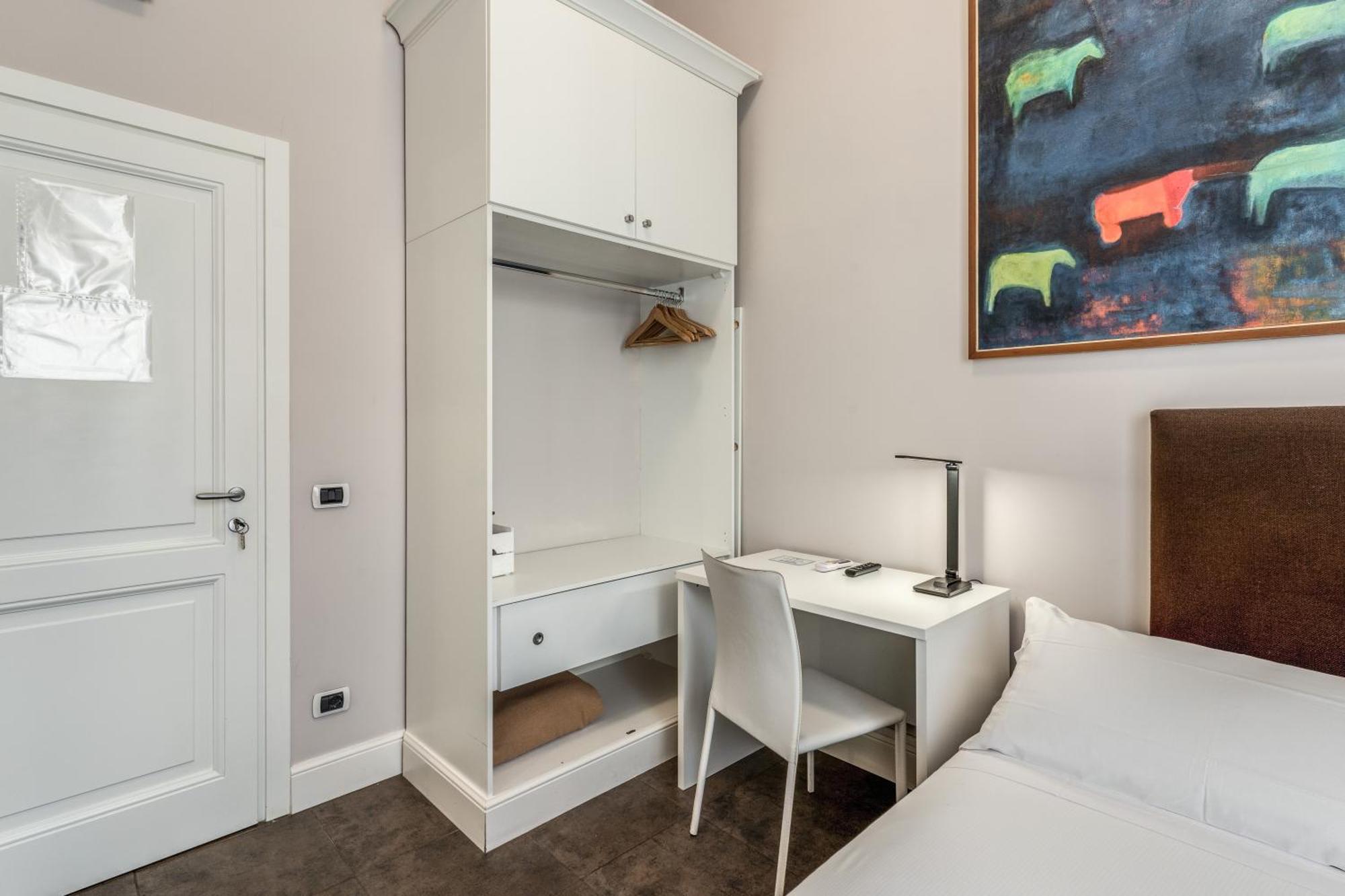 Guest House Cavour 278 โรม ภายนอก รูปภาพ