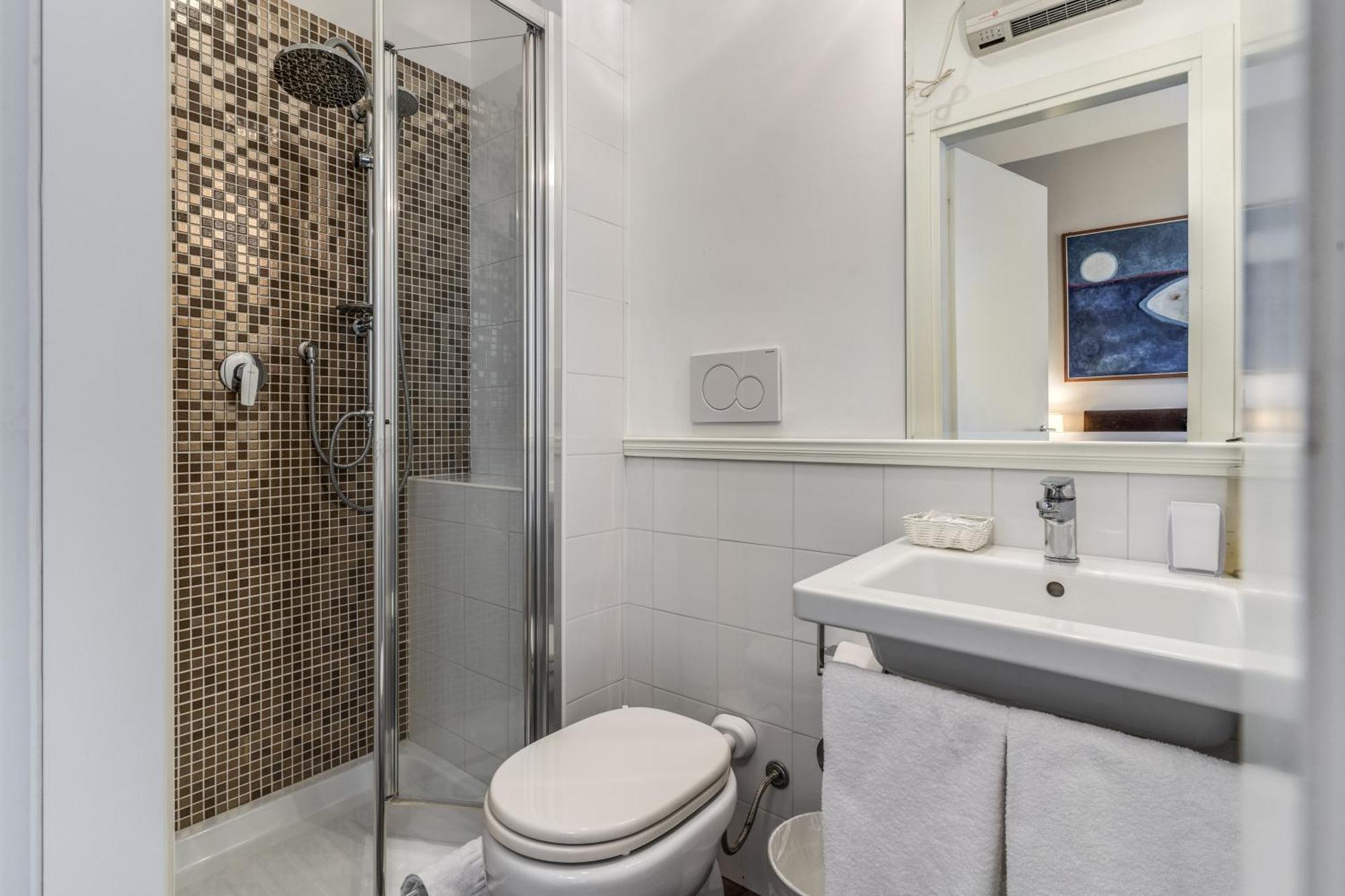 Guest House Cavour 278 โรม ภายนอก รูปภาพ